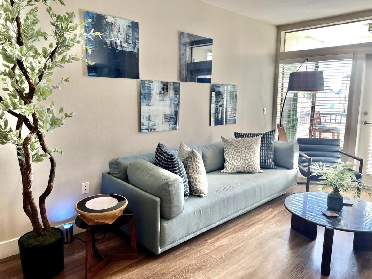 Designer 2 Bedroom With 3 Beds- Pool View, Gym, Parking Aparthotel